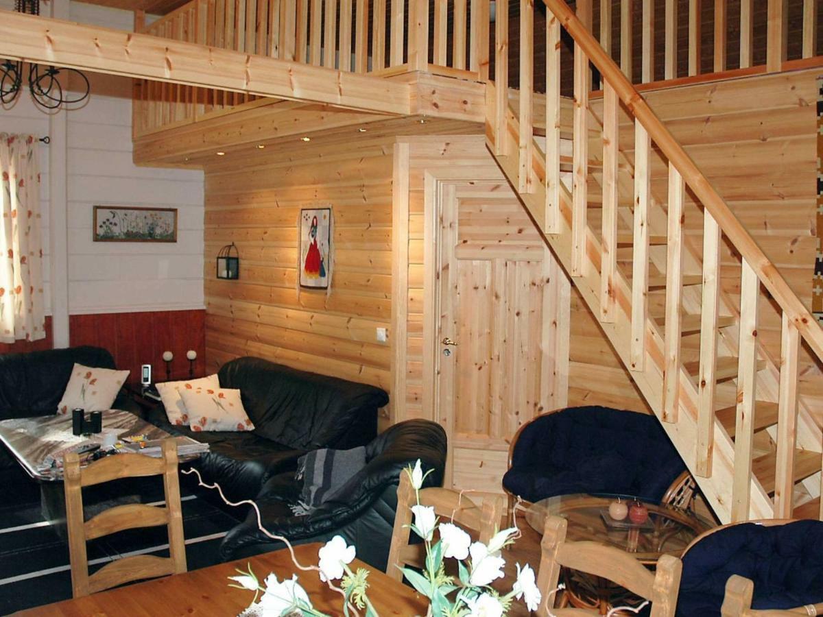 Three-Bedroom Holiday Home In Isfjorden Torvik Exterior foto